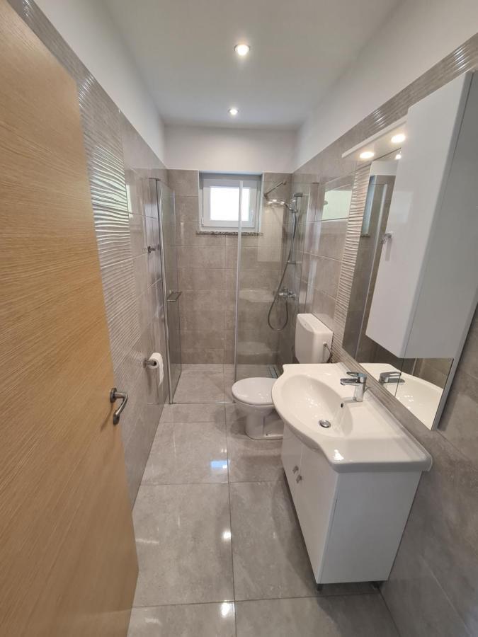 Apartments Jana Salatic Екстер'єр фото