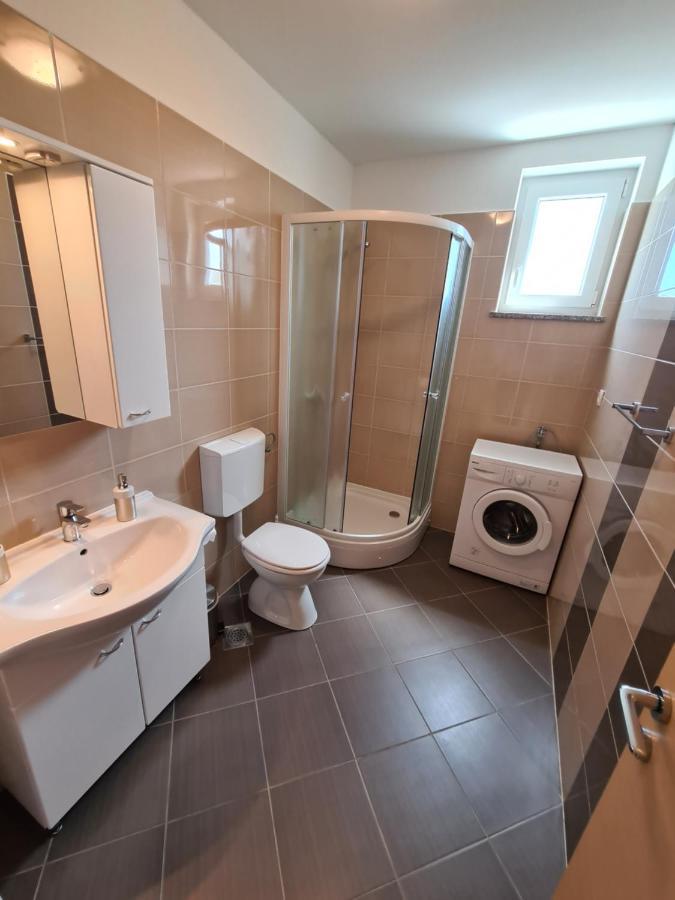 Apartments Jana Salatic Екстер'єр фото