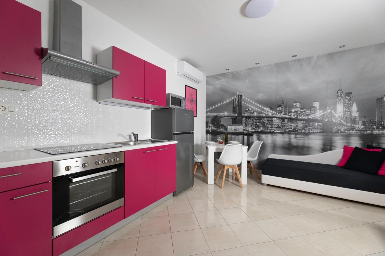 Apartments Jana Salatic Екстер'єр фото