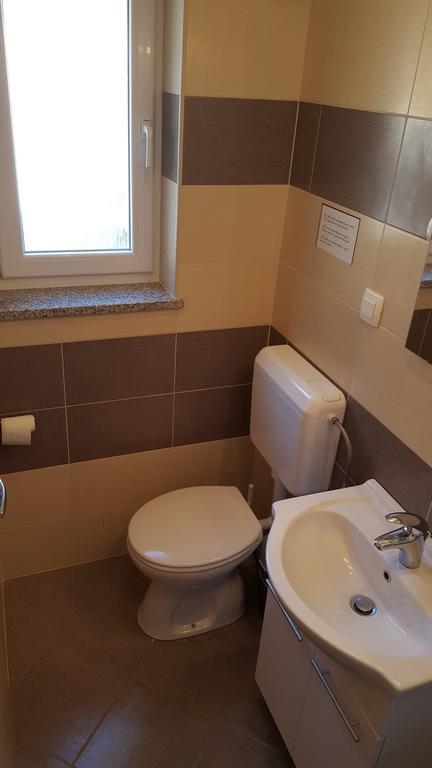 Apartments Jana Salatic Екстер'єр фото