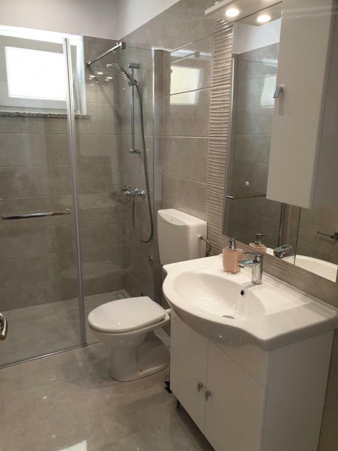 Apartments Jana Salatic Екстер'єр фото